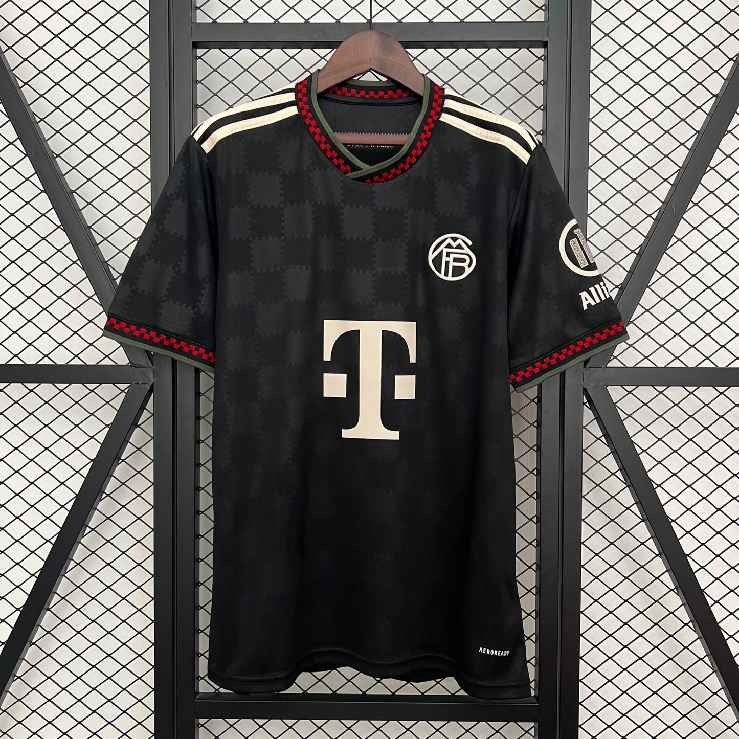 Bayern Munchen Treći (25/26)