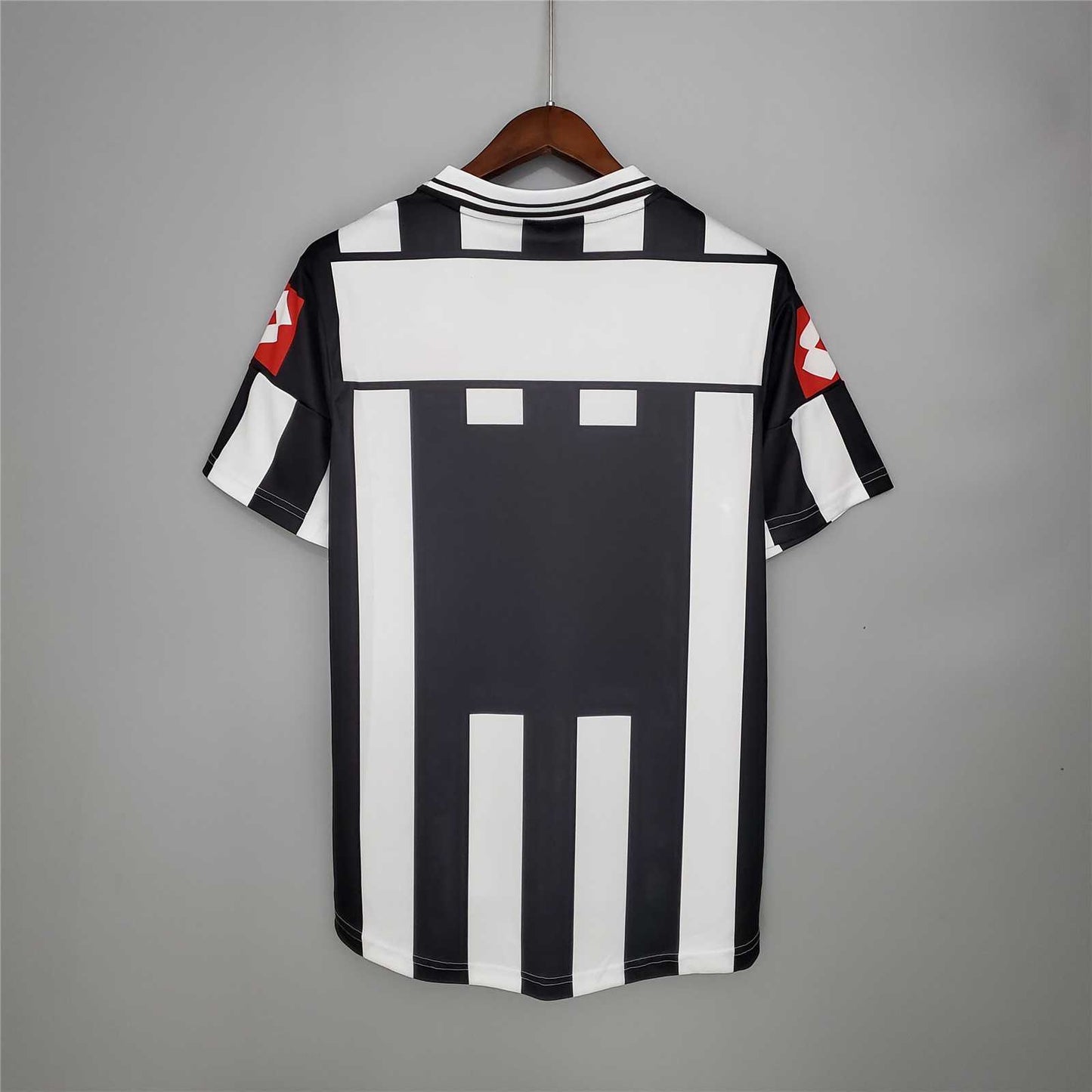 Juventus Domaći (2001/02)