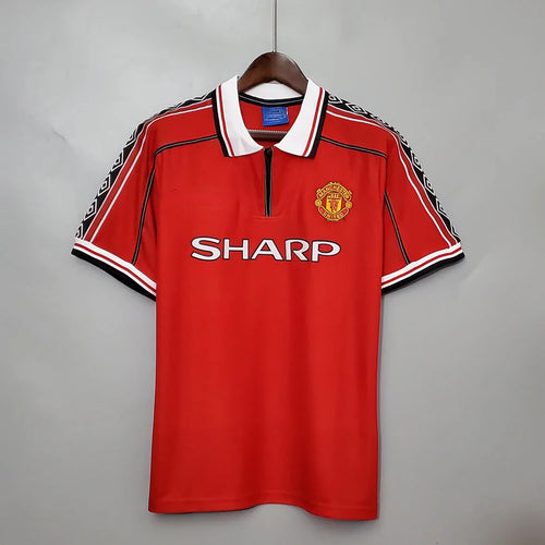 Manchester United Domaći (1998/99)